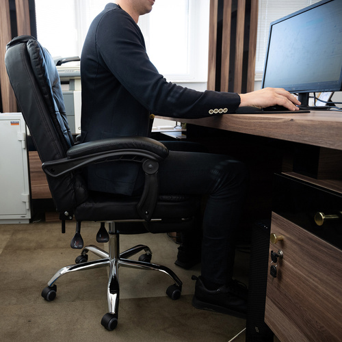 eng_pl_Office-chair-with-footrest-black-Malatec-26195-18314_10.jpg Kontorstol med fotstøtte Svart