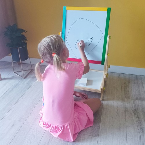 eng_pl_Wooden-double-sided-board-Kruzzel-23546-18026_6.jpg Dobbeltsidig tegne- og skrivetavle – magnetisk whiteboard og krittavle i tre